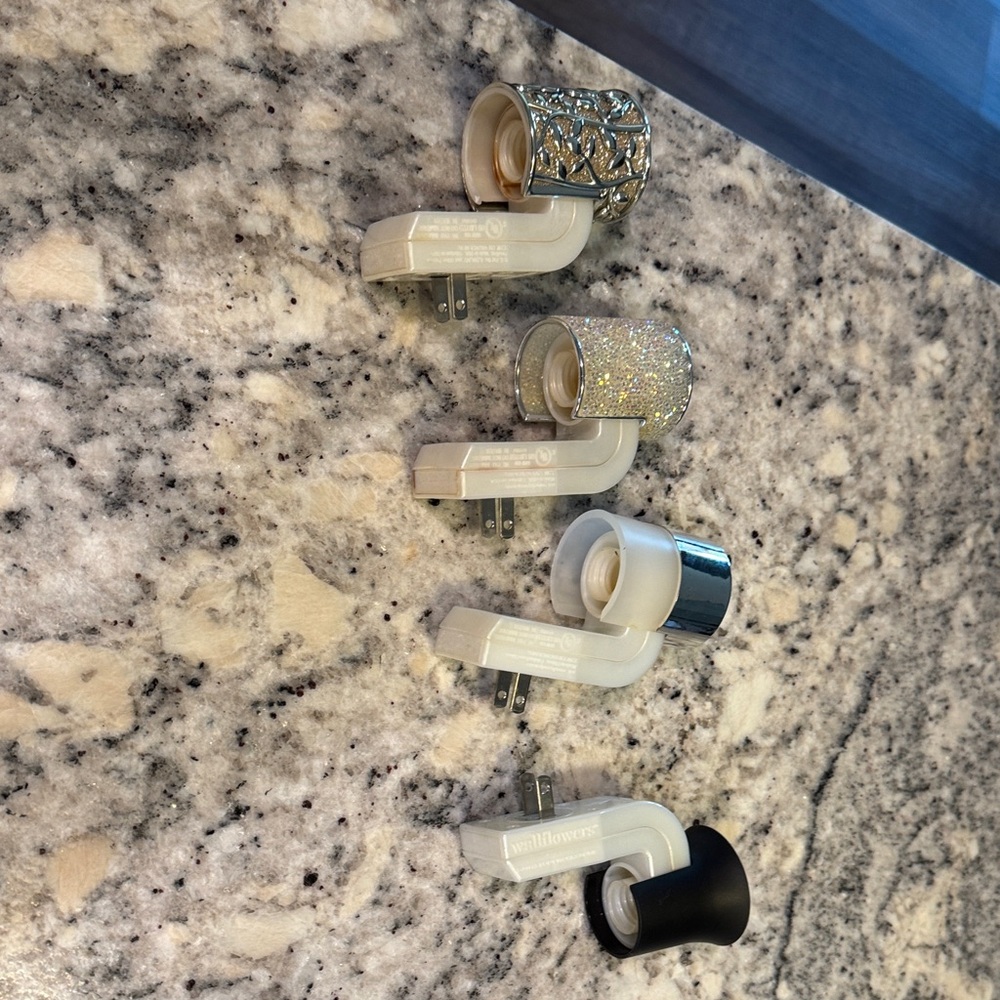 Bath & Body Works Wallflower Plugs - Silver, Glitter, Black